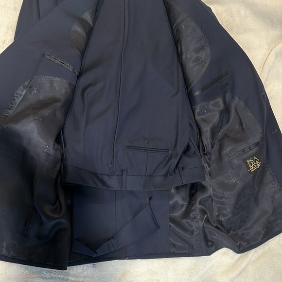 Jos A Bank Signature Gold Suit - New With Tags - Picture 4 of 9